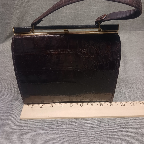 Vintage genuine alligator leather lined handbag - Picture 12 of 16